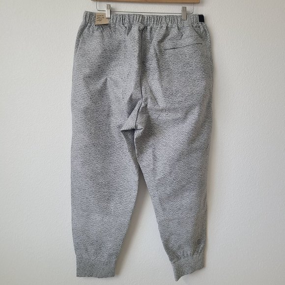 NEW Nike Forward Therma-Fit ADV Tech Joggers DQ4266-077 Size XL Gray - Picture 2 of 5